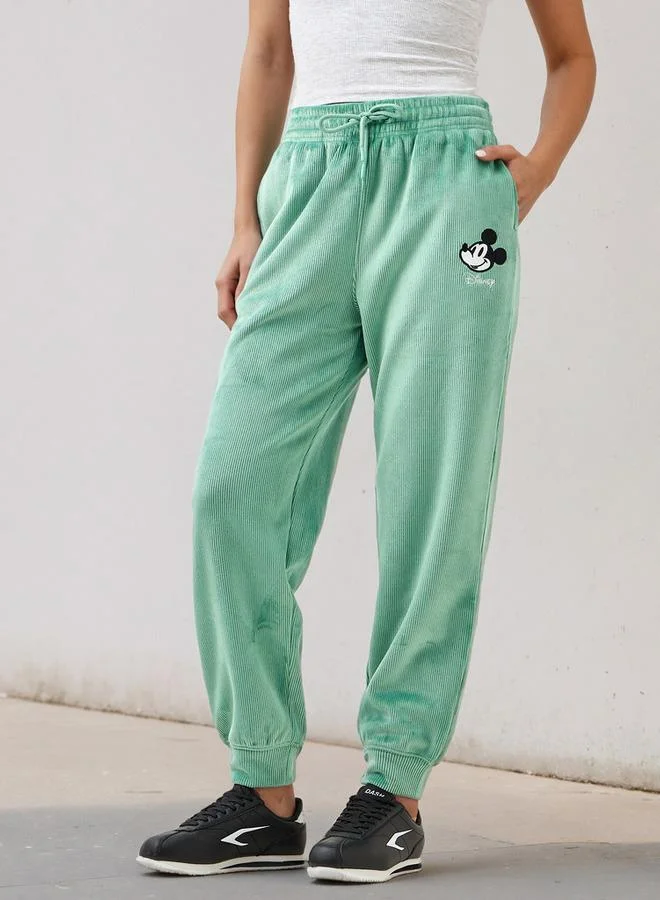 اس بي كاركترز بنطلون رياضي مطرز بشخصية ميكي ماوس