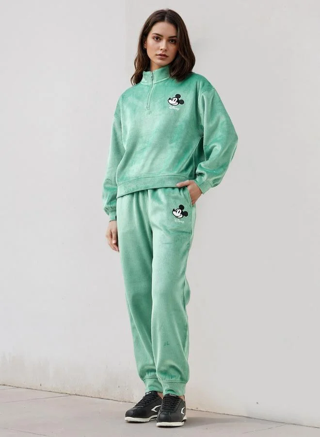 اس بي كاركترز بنطلون رياضي مطرز بشخصية ميكي ماوس