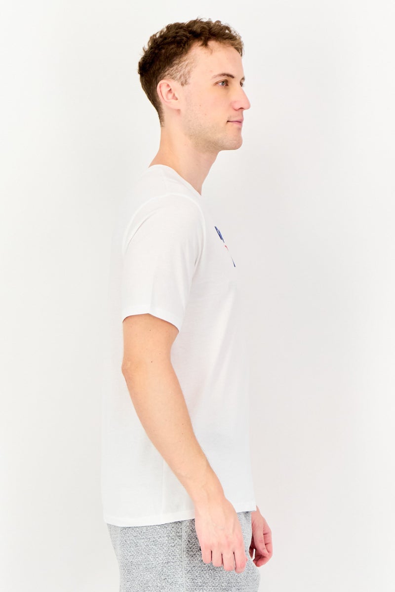 Reebok تي شيرت رياضي للرجال بأكمام قصيرة مناسب للخارج، أبيض - Image 2