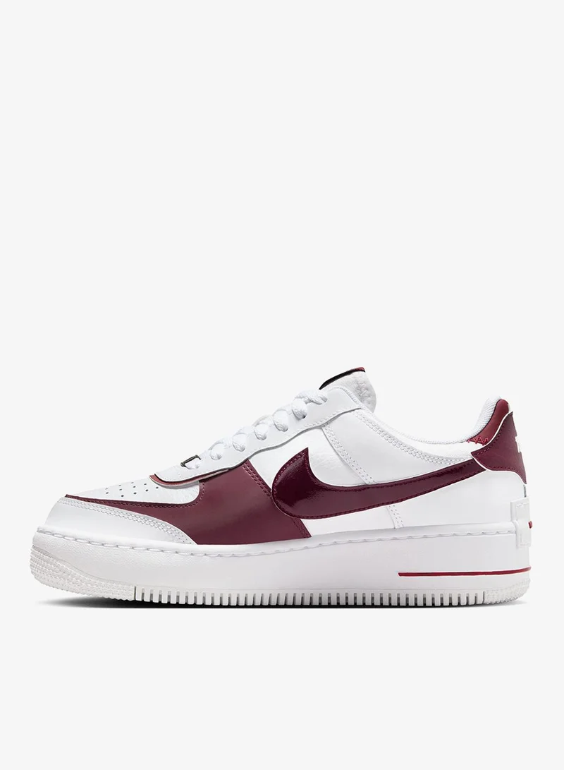 نايكي أف شادو