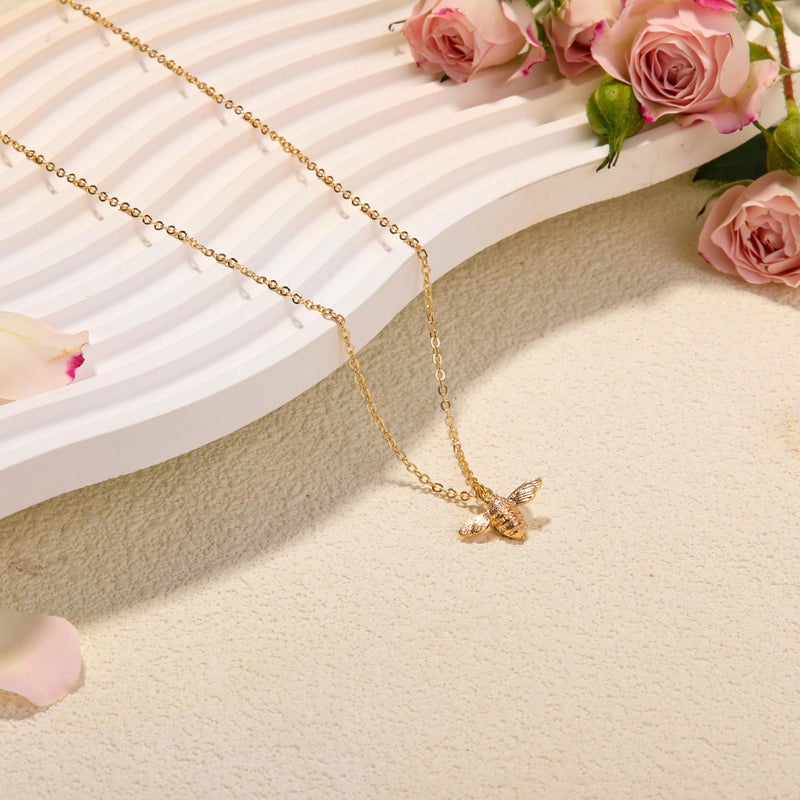 RZKING Funny Bee Gifts for Women, Dainy Golden Bee Necklace Friend Birthday Gifts for Women (Bees) - Image 4