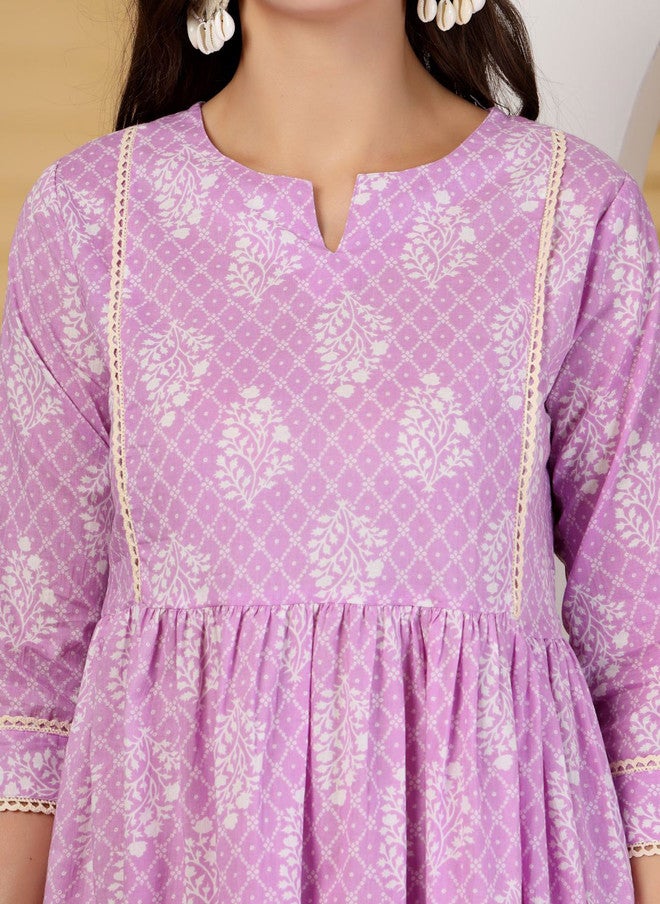 LARGISH Women Floral Printed Cotton A-Line Kurta in Purple - Image 2