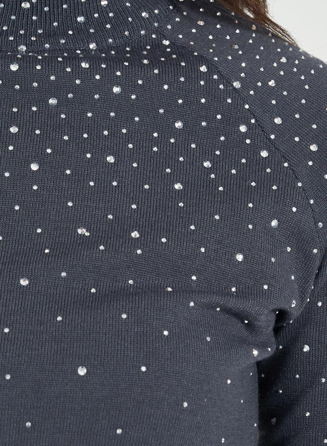 Styli Embellished Detail High Neck Sweater - Image 3