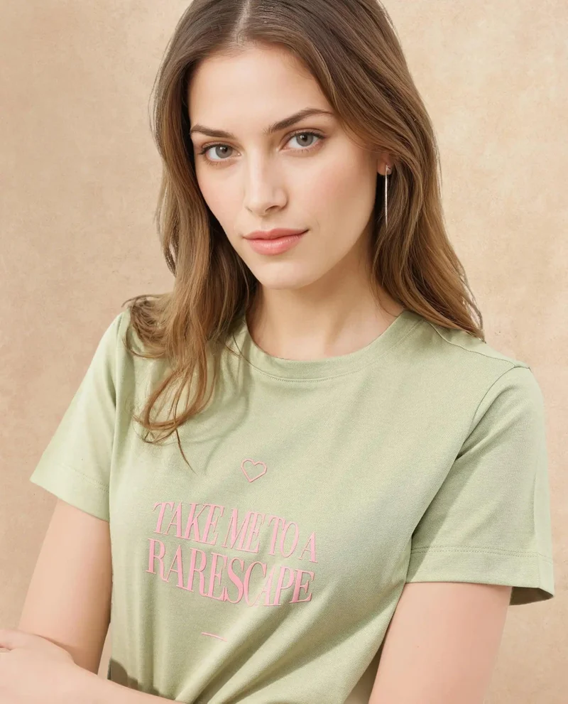 Rareism Women's Crew Neck T-Shirt With Chest Graphic