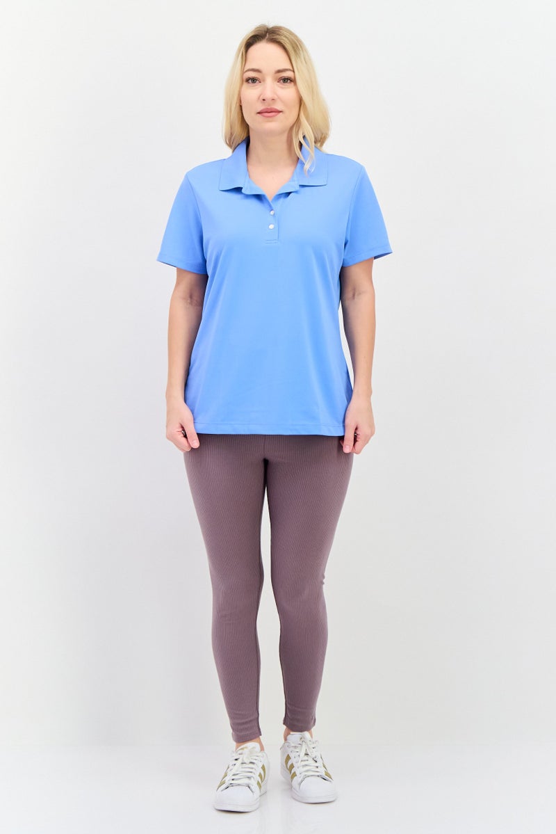 Greg Norman تي شيرت بولو خارجي قصير الأكمام للنساء، أزرق فاتح - Image 4