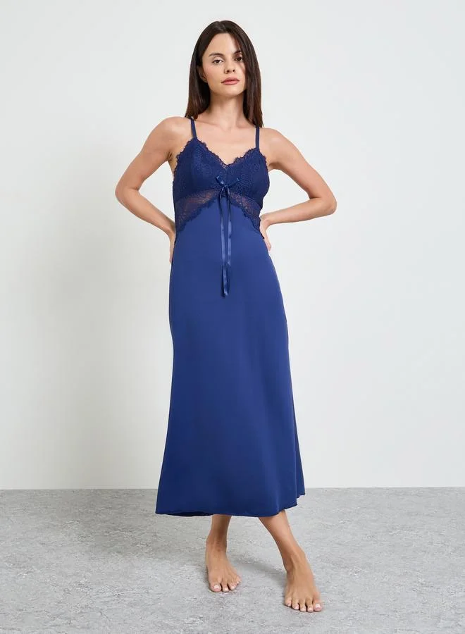 تايك تو Navy Blue Lace Trim Strappy Slip Dress