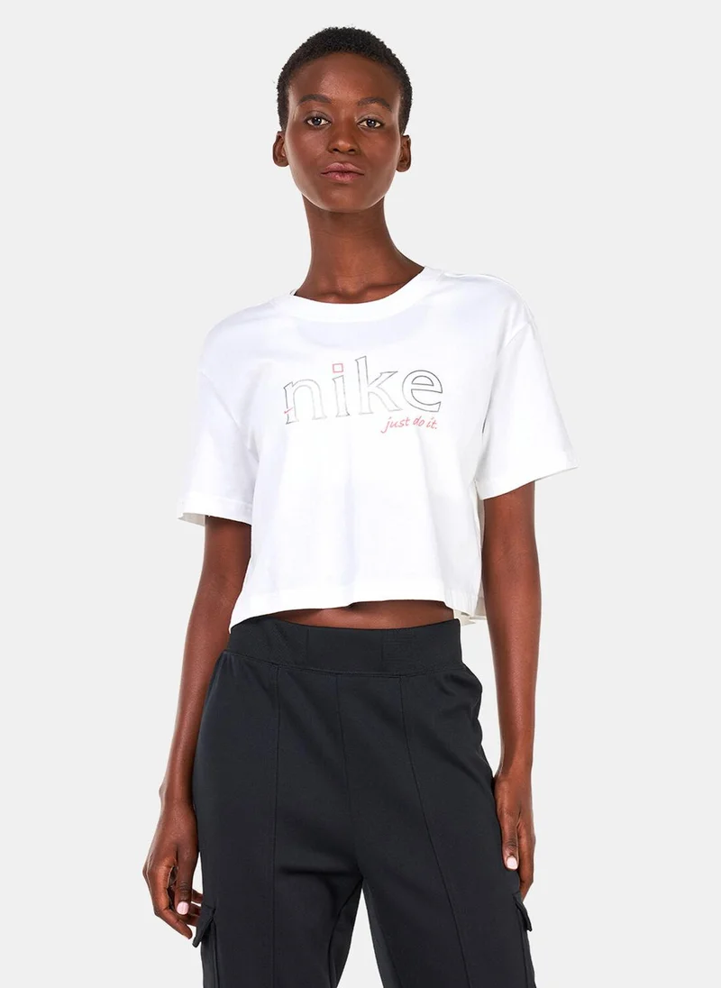 Nike Women's Sportswear Crop Top