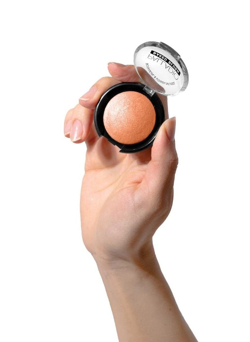 بالاديو أحمر خدود مخبوز، بني فاتح، تركيبة لامعة عالية الصبغة، سهلة الدمج وقابلة للتكثيف، يمكن تطبيقها جافة لإشراقة طبيعية أو رطبة لمظهر متألق، تدوم طوال اليوم - Image 4