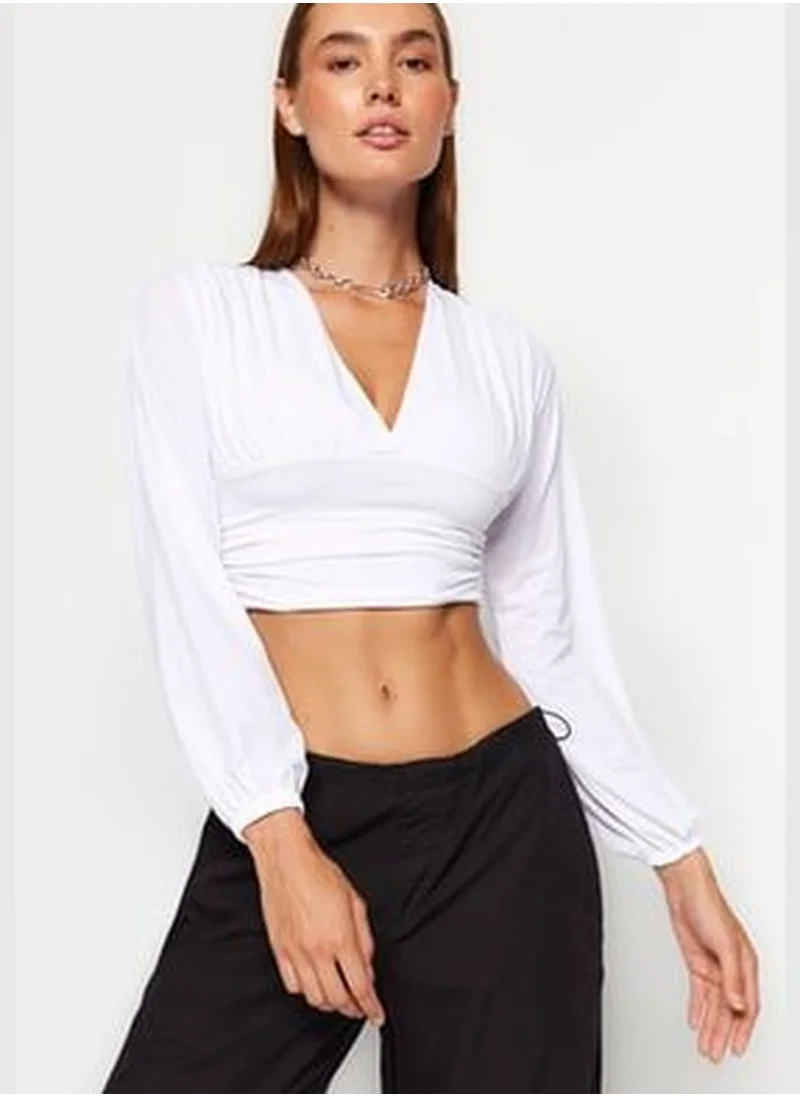 trendyol White Draping Detail Fitted/Simple V-Neck Crop, Flexible Knitted Blouse TWOAW23BZ00320
