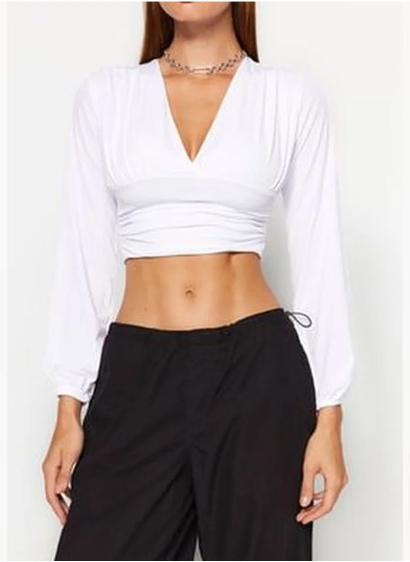 trendyol White Draping Detail Fitted/Simple V-Neck Crop, Flexible Knitted Blouse TWOAW23BZ00320