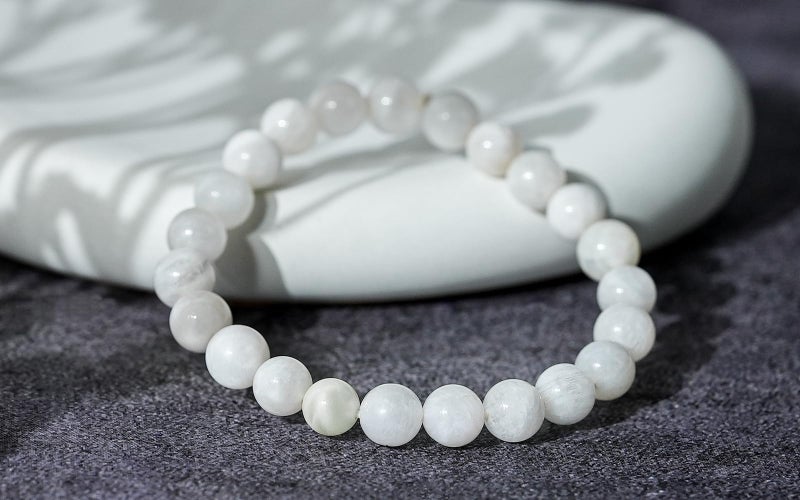 GEMSMANTRA Moonstone Stretchable Crystal Bracelet | 8mm Round Cut Beads | Unisex Healing Bracelet for Men & Women | Enhances Emotional Balance & Spiritual Healing - Image 3