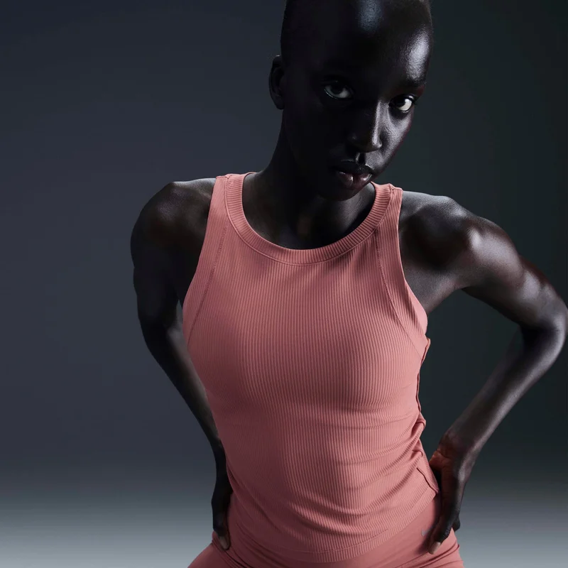 نايكي قميص بلا أكمام دراي فت زنفي ريب للنساء