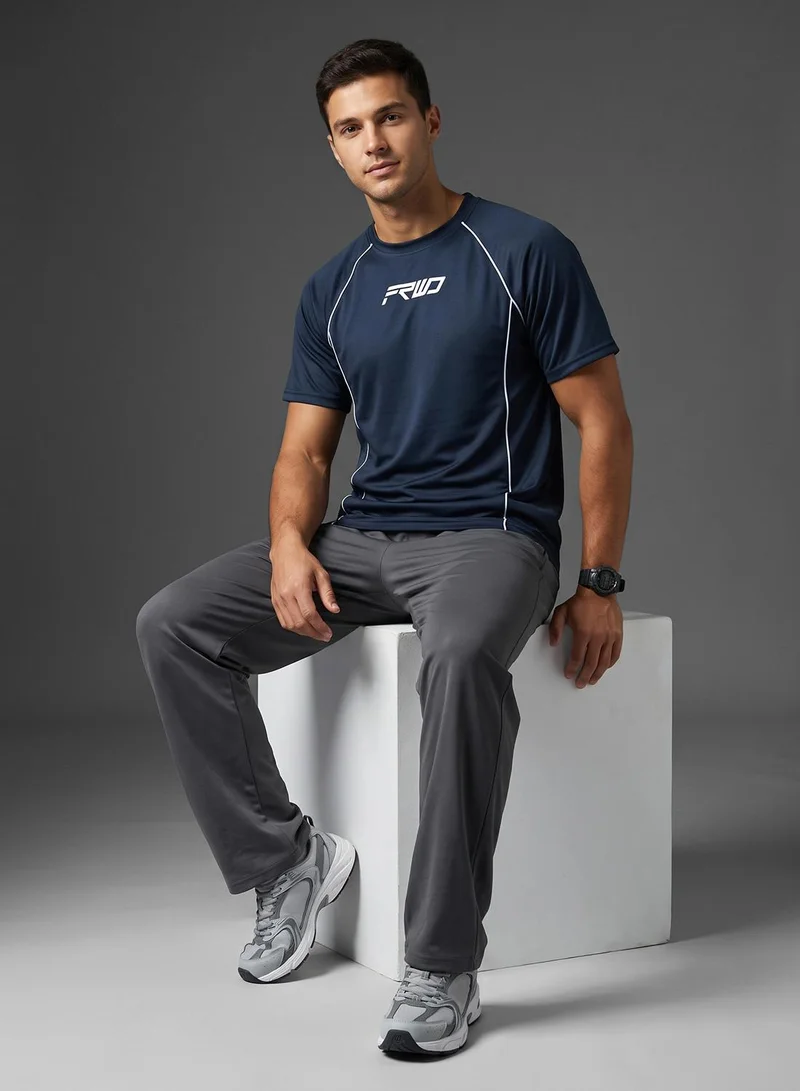 Frwd Sports Top With Piping Detail
