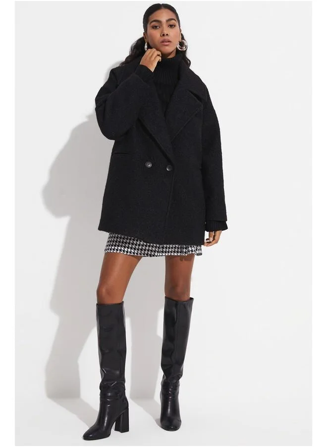 جون June Oversized Wrap Coat Black