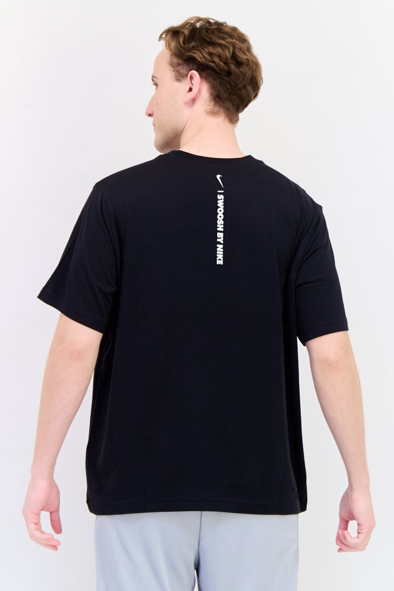 Nike تي شيرت رياضي للرجال بأكمام قصيرة، خارجي، أسود - Image 3