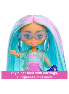 Mattel BARBIE Barbie Doll, Mini Toys, Barbie Extra Mini Doll with Blue Hair, Sporty Outfit and Roller Skates  - Image 3