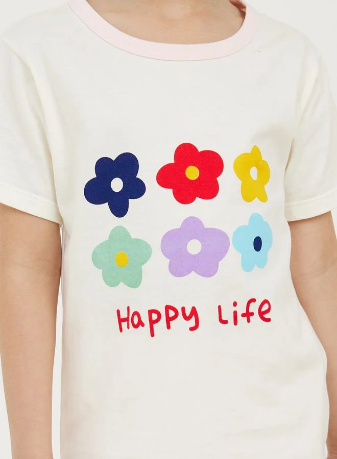 Styli Flower Graphic Print T-Shirt with Short Sleeves & Shorts Set
