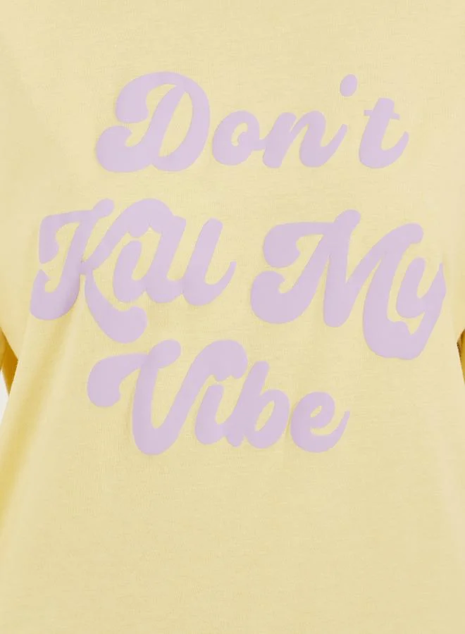 ستايلي Slogan Print Dropped Shoulder Oversized T-Shirt