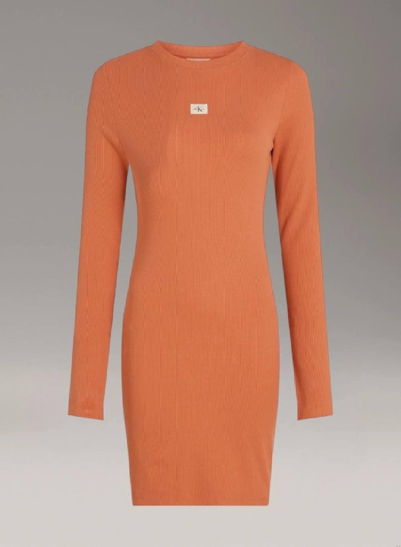 كالفن كلاين جينز فستان سليم قصير من القطن بتصميم مضلع - Image 5