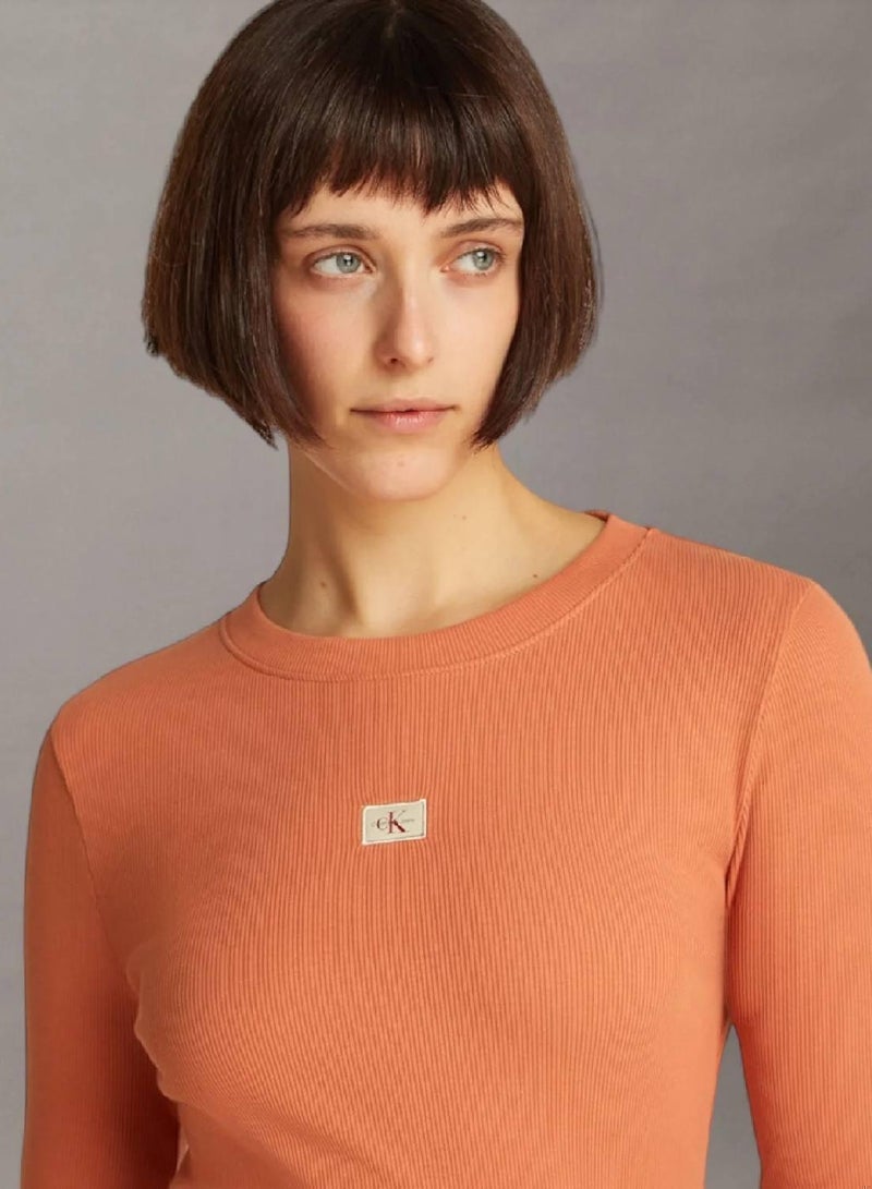 كالفن كلاين جينز فستان سليم قصير من القطن بتصميم مضلع - Image 4