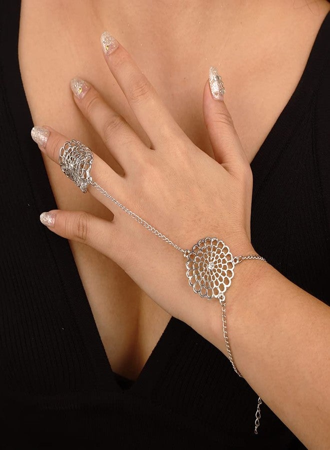 Wiwpar Crystal Silver Finger Ring Bracelet Slave Chain Tassel Finger Ring Hand Harness Chain Bracelet Gifts for Women (silver) - Image 5