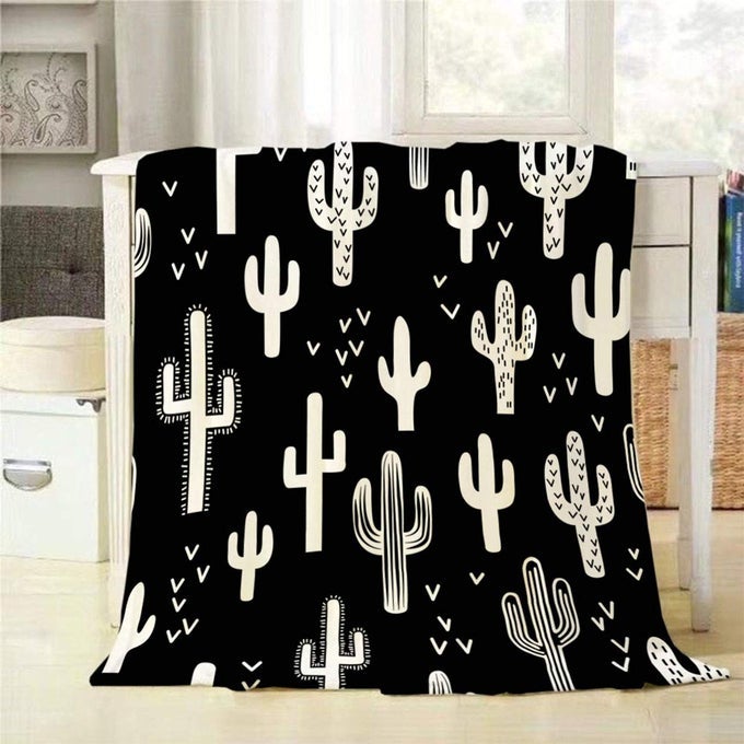WESTERN CACTUS THROW BLANKET BLACK AND WHITE SEAMLESS REPEAT FUN WESTERN CACTUS DECORATIVE SOFT WARM COZY FLANNEL PLUSH THROWS BLANKETS FOR BABY TODDLER DOG CAT 30 X 40 INCH