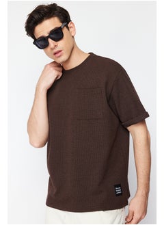 trendyol Basic Brown Relaxed Textured Waffle Labeled T-Shirt with Pocket TMNSS23TS00077  - Image 2
