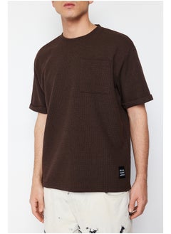 trendyol Basic Brown Relaxed Textured Waffle Labeled T-Shirt with Pocket TMNSS23TS00077  - Image 4
