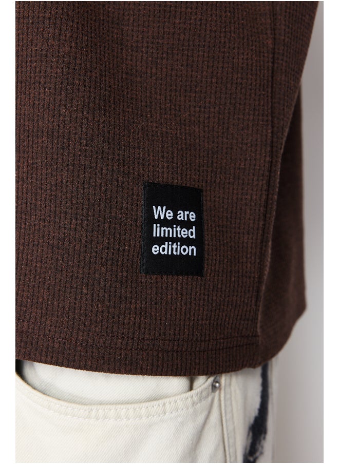 trendyol - Basic Brown Relaxed Textured Waffle Labeled T-Shirt with Pocket TMNSS23TS00077 - Image 1