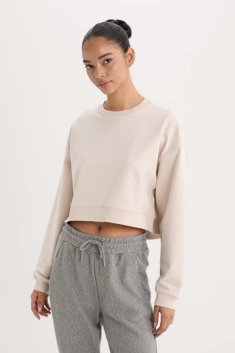 DeFactoFit Crew Neck Basic Sports Sweatshirt - Image 4