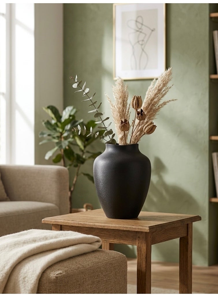3D BROTHERS “Quiet Texture” Vase with a Crinkled Surface and Minimalist Charm - Image 1