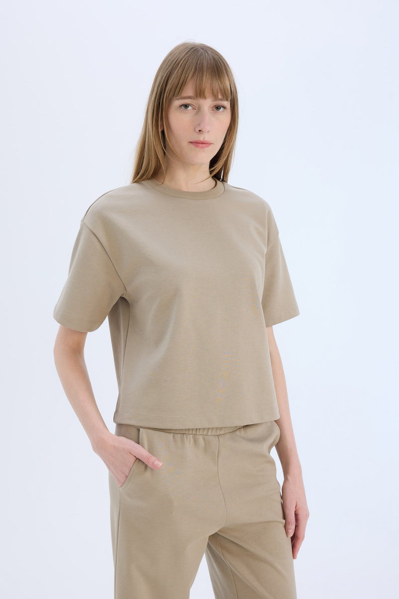 DeFacto Beige Woman Oversize Fit Crew Neck Short Sleeve T-Shirt Casual - Image 3