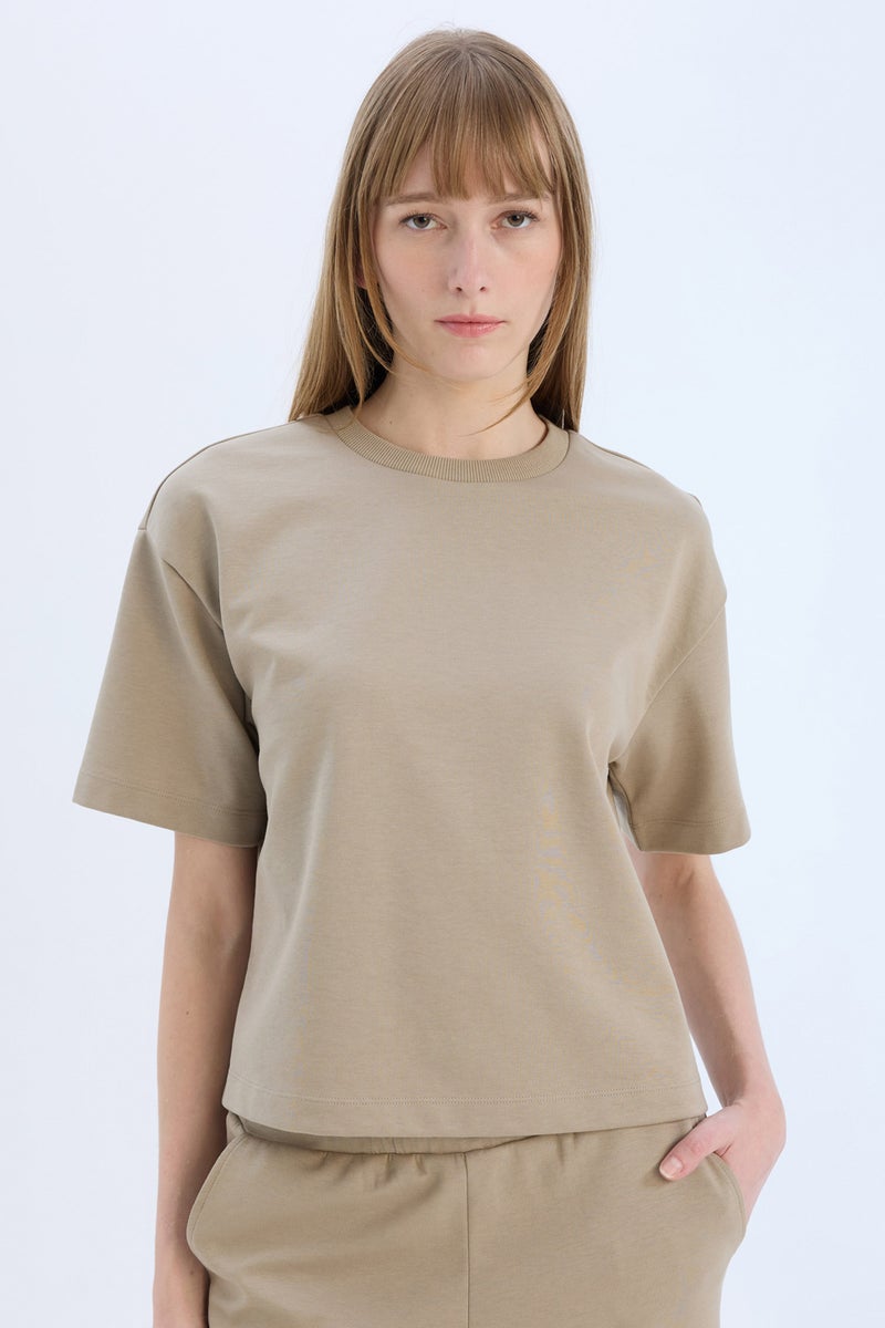 DeFacto Beige Woman Oversize Fit Crew Neck Short Sleeve T-Shirt Casual - Image 1