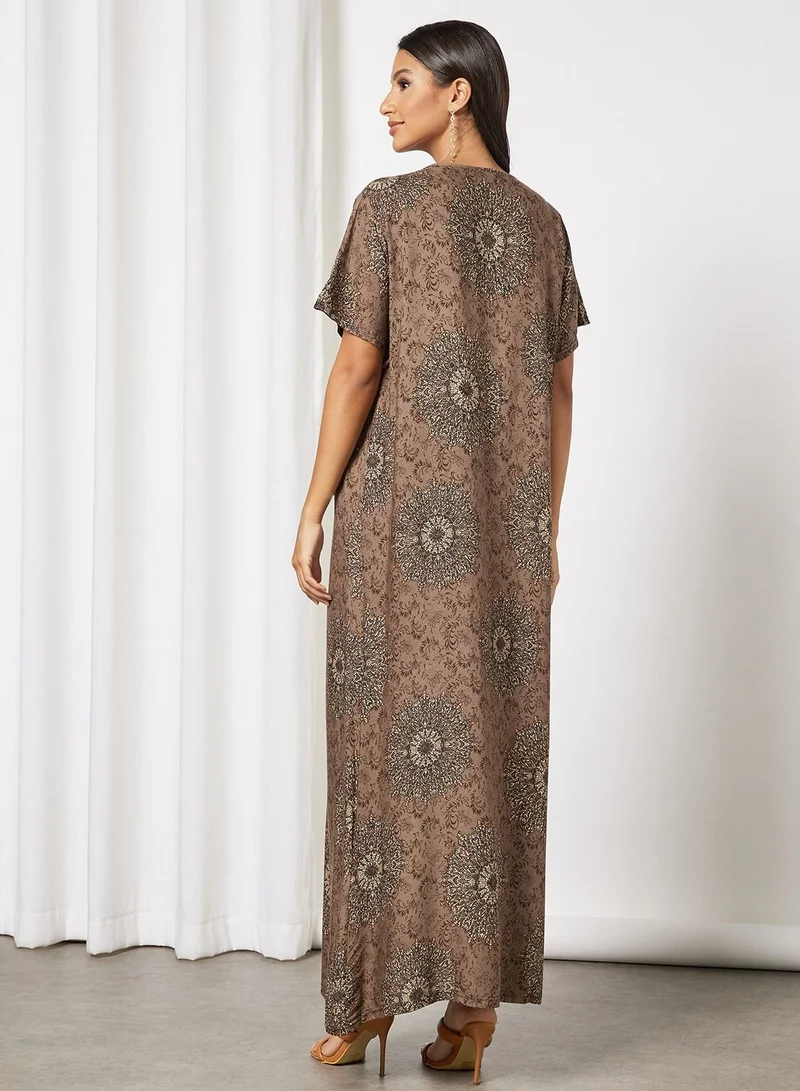Hayat Jalabiya In Abstract Print  With Lace And Tassel Embellishments