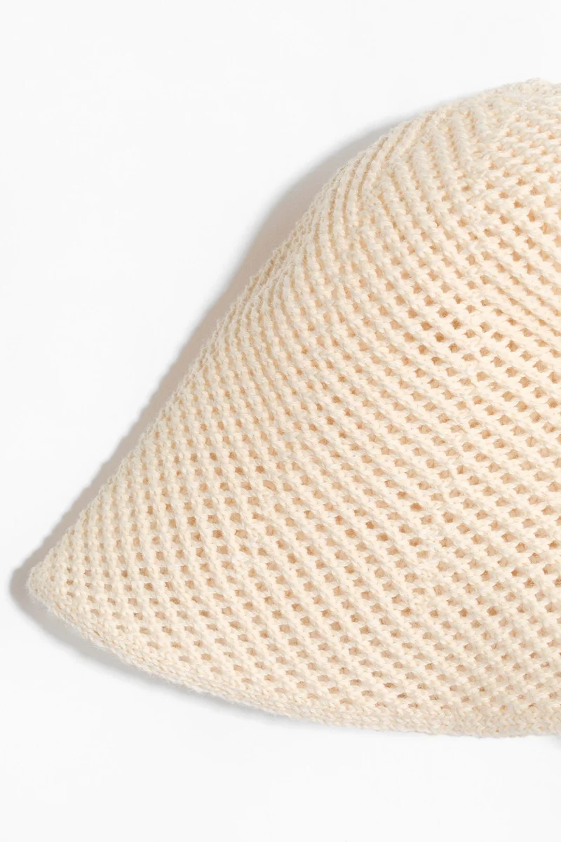 H&M Crochet-look bucket hat