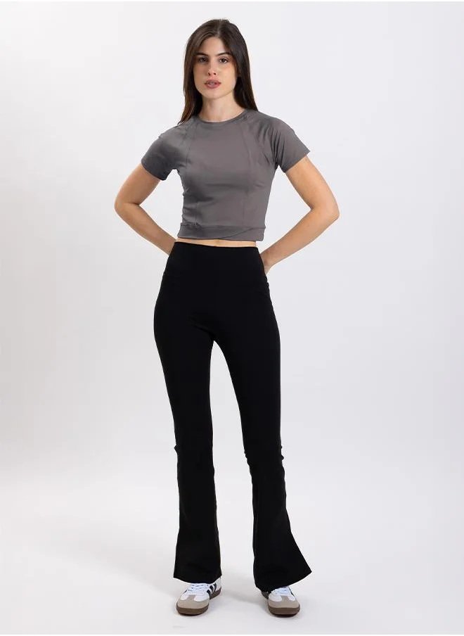 الأشكال   SOFT CROP TOP