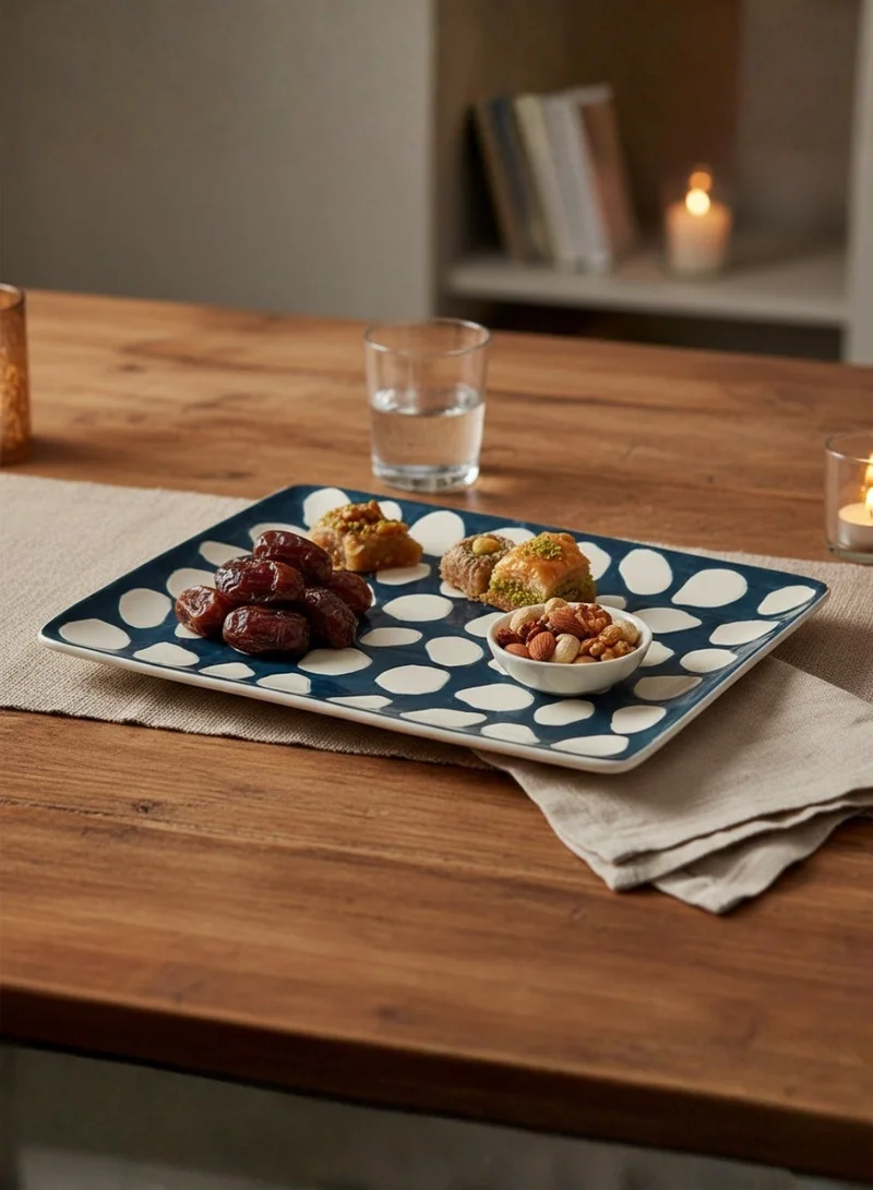 سوق الزعفران طبق تقديم فخاري بنقشة نقاط بارزة