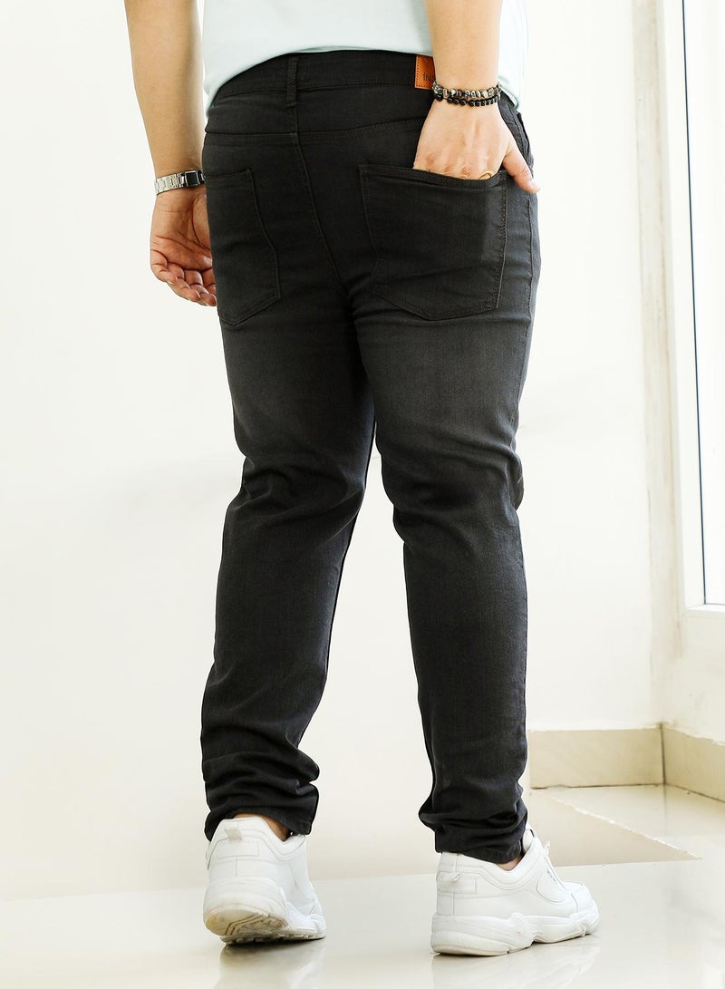 Instafab Plus Instafab Plus Men's Onyx Black Dark-Wash Distressed Denim Jeans For Casual Wear | Mid-Rise | Skinny Fit | Button Closure | Plus Size Denim Jeans Crafted With Comfort Fit For Everyday Wear - Image 5