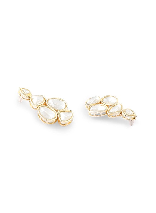 Zaveri Pearls طقم عقد وأقراط وخاتم تقليدي من زافيري بيرلز، مطلي بالذهب ومرصع بأحجار براقة - ZPFK17601 - Image 5