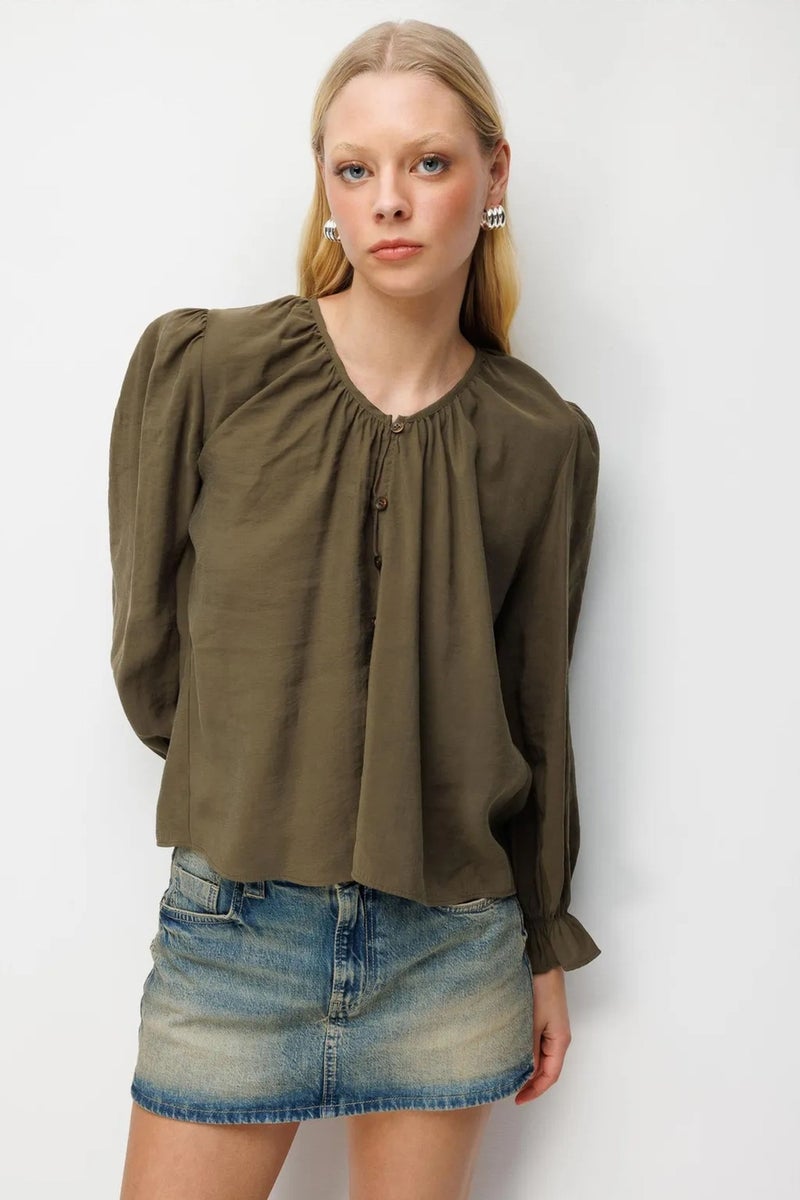 MIXRAY Textured Button-Up Crew Neck Blouse - Image 1
