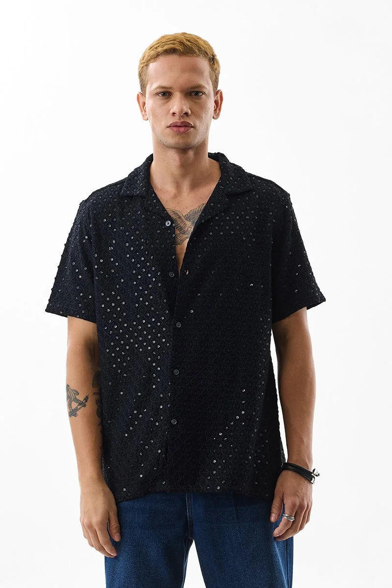 سنيتش قميص أسود بتصميم شيكانكاري بقصة واسعة