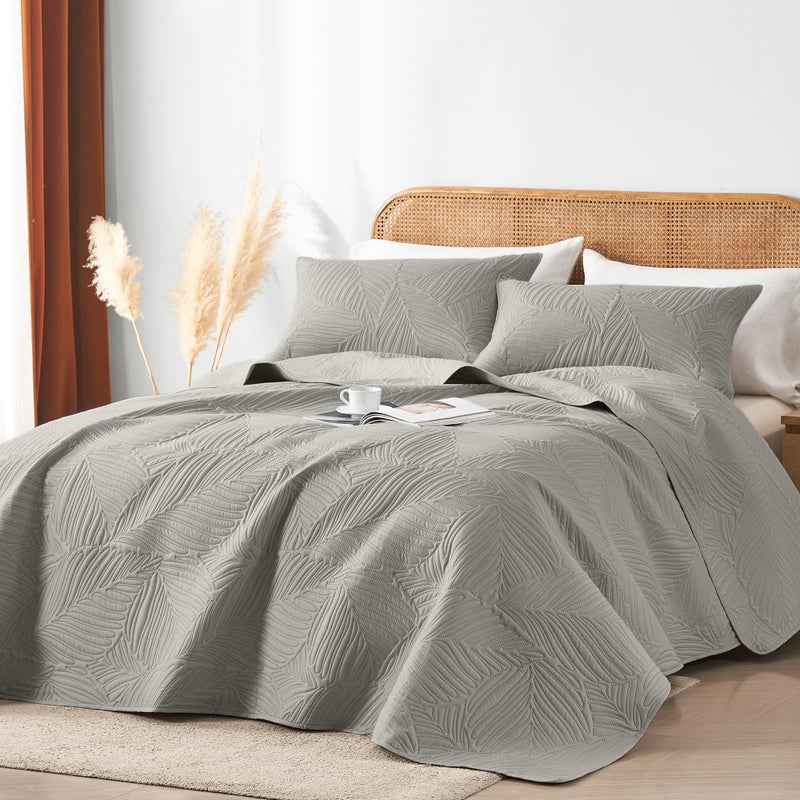 OARAGE King Quilt Bedding Set Lightweight Soft Grey Bedspread Coverlet with Leaf Pattern Ultrasonic Microfiber Bed Cover Set for All Season 3 Pieces (1 Quilt  2 Shams) - Image 2