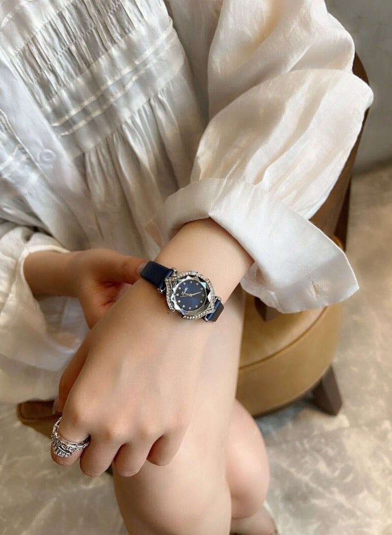 Scotties Women's Watch Belt Temperament Women's Watch Diamond Inlaid Small Fragrant Style Explosive  - Image 2