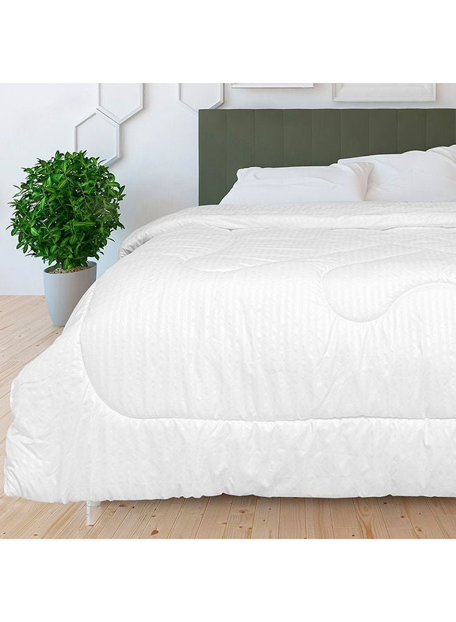 DANUBE HOME غطاء لحاف مخطط مريح بمقاس واحد  - Image 1