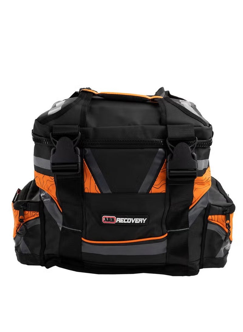 اي ار بي حقيبة معدات الاسترداد الكبيرة المحدثة ARB501A باللونين البرتقالي والأسود، أكبر حجم، تتسع لثلاثة أحزمة، بكرة، مثبط، قفازات وقطعتين من المشابك - Image 1