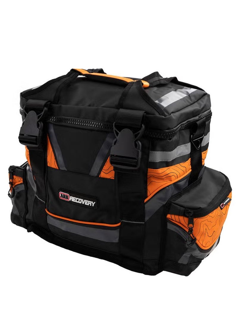 اي ار بي حقيبة معدات الاسترداد الكبيرة المحدثة ARB501A باللونين البرتقالي والأسود، أكبر حجم، تتسع لثلاثة أحزمة، بكرة، مثبط، قفازات وقطعتين من المشابك - Image 2