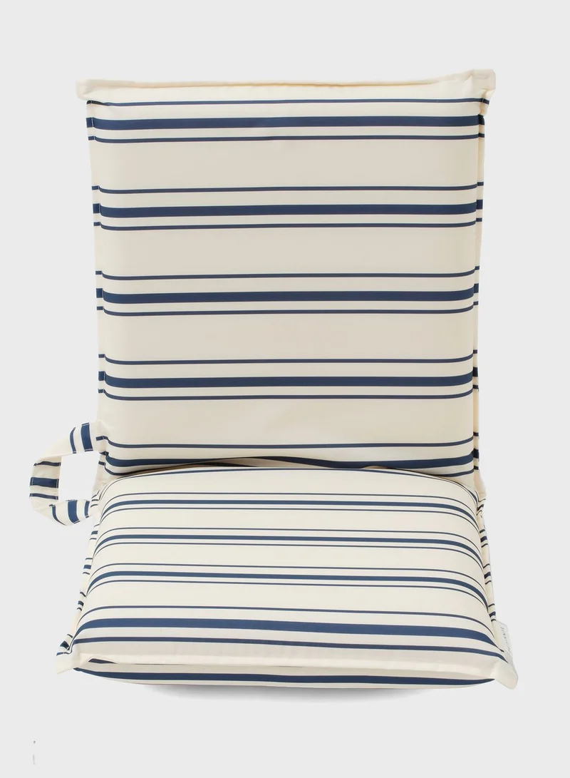 SUNNY LIFE The Resort Lean Back Beach Chair Coastal Blue