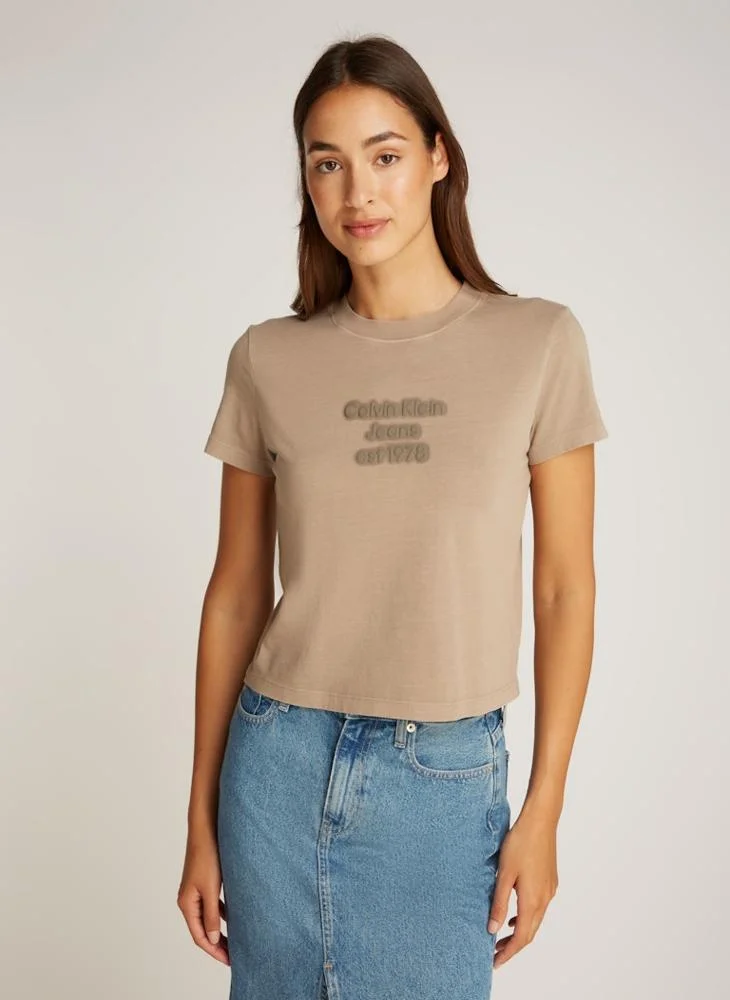 كالفن كلاين جينز Graphic Crew Neck T-Shirt