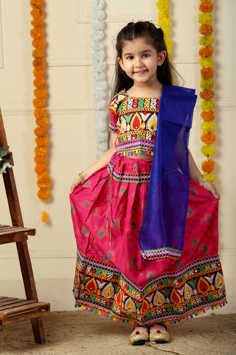 Ahhaaaa Kids Embroidered Traditional Ghoomar Lehenga Choli |Chania Choli||Navratri/Dandiya/Garba Dress With Dupatta For Girls (4-5 Years, Pink) | Material: Cotton Blend | Finish Type: Readymade - Image 5