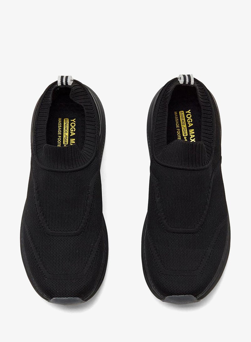 كامبس حذاء رجالي أسود سهل الارتداء خفيف الوزن بتصميم بسيط وأنيق - Image 4